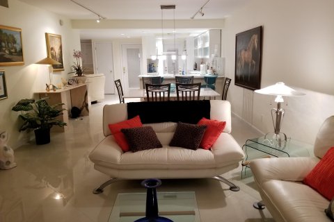 Condominio en venta en Pompano Beach, Florida, 2 dormitorios, 91.04 m2 № 1145931 - foto 8