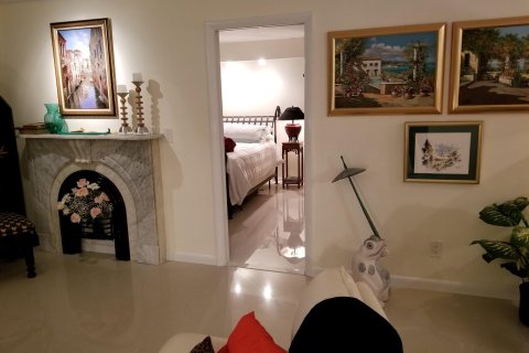Condominio en venta en Pompano Beach, Florida, 2 dormitorios, 91.04 m2 № 1145931 - foto 7