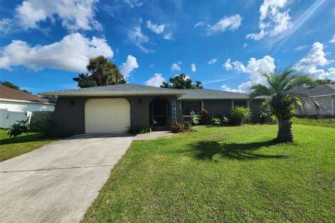 Villa ou maison à vendre à Port Charlotte, Floride: 2 chambres, 120.87 m2 № 1334538 - photo 1