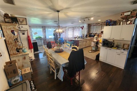 Villa ou maison à vendre à Port Charlotte, Floride: 2 chambres, 120.87 m2 № 1334538 - photo 4