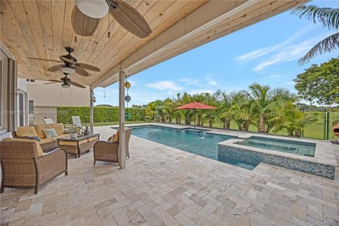 Villa ou maison à vendre à Homestead, Floride: 6 chambres, 356.19 m2 № 1096839 - photo 14