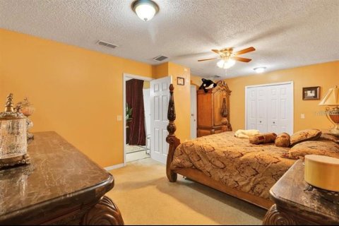 House in Kissimmee, Florida 4 bedrooms, 241.17 sq.m. № 1364679 - photo 8