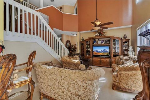 Villa ou maison à vendre à Kissimmee, Floride: 4 chambres, 241.17 m2 № 1364679 - photo 5