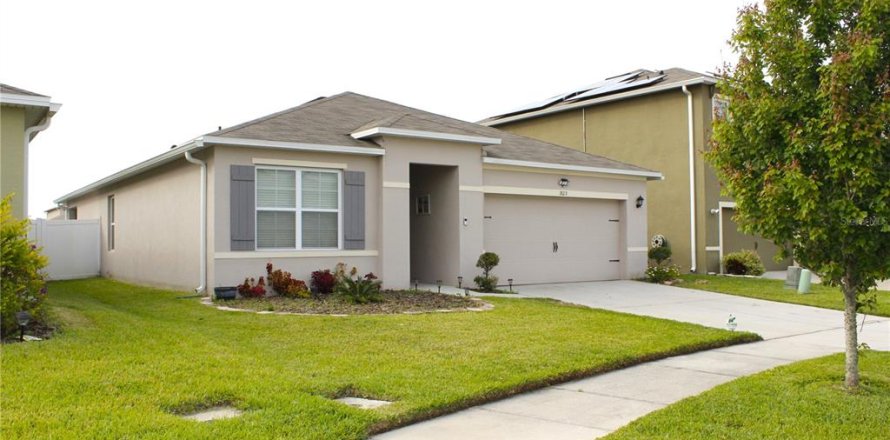 House in Lakeland, Florida 3 bedrooms, 158.96 sq.m. № 1136975