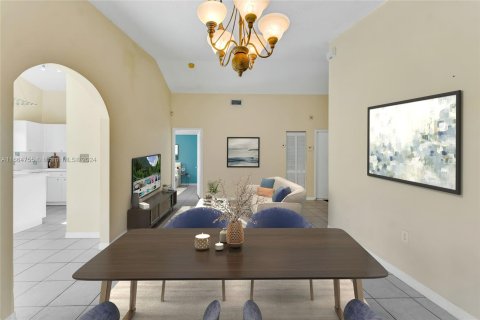 Casa en venta en Miami, Florida, 3 dormitorios, 124.02 m2 № 1378957 - foto 7