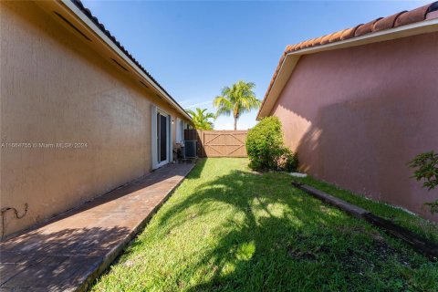 Villa ou maison à vendre à Miami, Floride: 3 chambres, 124.02 m2 № 1378957 - photo 17