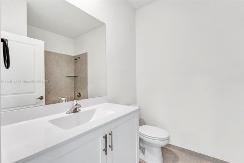 Townhouse in Miami, Florida 4 bedrooms, 178.37 sq.m. № 1378958 - photo 30