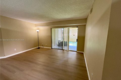 Copropriété à vendre à Miami, Floride: 3 chambres, 110.55 m2 № 1379044 - photo 3