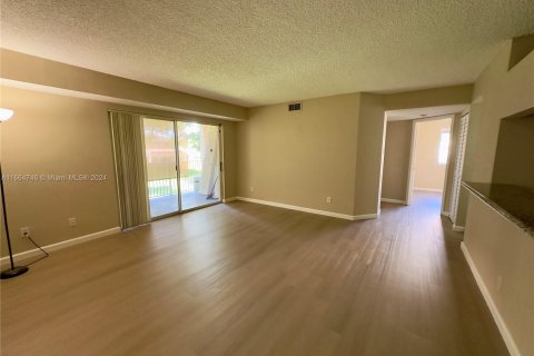 Copropriété à vendre à Miami, Floride: 3 chambres, 110.55 m2 № 1379044 - photo 2