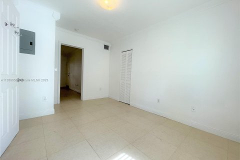 Condo in Miami Beach, Florida, 1 bedroom  № 372163 - photo 6