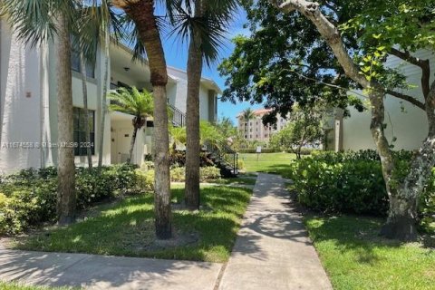 Condo in Deerfield Beach, Florida, 2 bedrooms  № 1397683 - photo 18