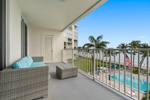 Copropriété à vendre à Highland Beach, Floride: 2 chambres, 91.79 m2 № 778073 - photo 14