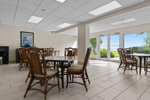 Copropriété à vendre à Highland Beach, Floride: 2 chambres, 91.79 m2 № 778073 - photo 2