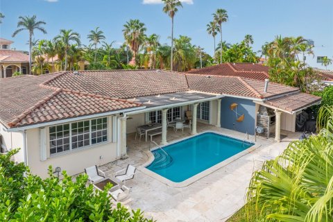 Villa ou maison à vendre à North Miami Beach, Floride: 4 chambres, 265.98 m2 № 981162 - photo 30