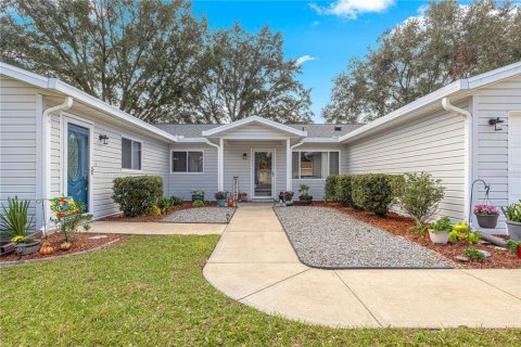 Villa ou maison à vendre à Ocala, Floride: 3 chambres, 164.25 m2 № 1422831 - photo 1