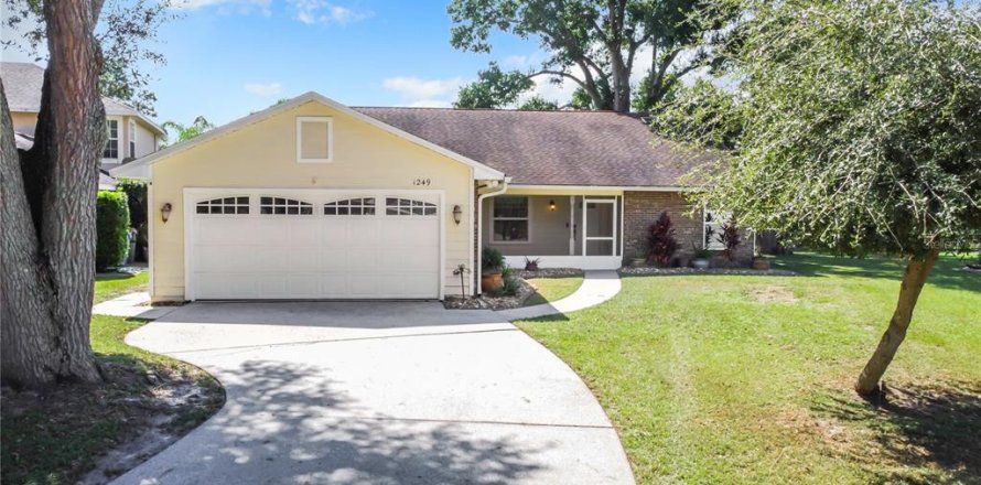 Casa en Saint Cloud, Florida 3 dormitorios, 158.31 m2 № 1389131