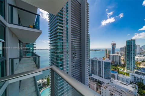 Condominio en alquiler en Miami, Florida, 1 dormitorio, 69.31 m2 № 13232 - foto 15