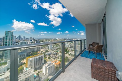 Condominio en alquiler en Miami, Florida, 1 dormitorio, 69.31 m2 № 13232 - foto 5