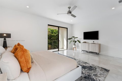 Touwnhouse à vendre à Fort Lauderdale, Floride: 3 chambres, 240.15 m2 № 1101615 - photo 13