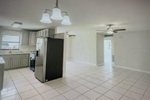 Casa en venta en Port Charlotte, Florida, 4 dormitorios, 183.67 m2 № 570625 - foto 22