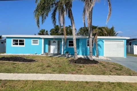 Casa en venta en Port Charlotte, Florida, 4 dormitorios, 183.67 m2 № 570625 - foto 12
