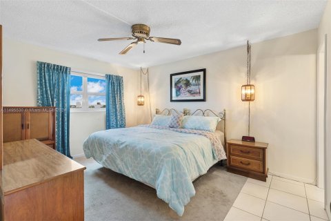 Copropriété à vendre à Pompano Beach, Floride: 2 chambres, 100.33 m2 № 924618 - photo 13