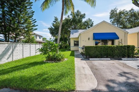 Touwnhouse à vendre à Dania Beach, Floride: 3 chambres, 124.4 m2 № 1380204 - photo 1