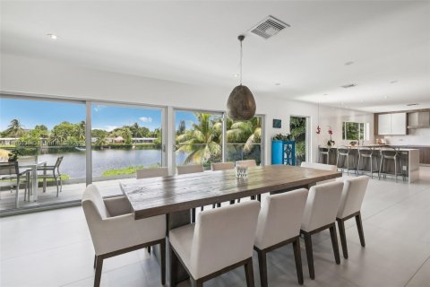 Villa ou maison à vendre à Miami, Floride: 6 chambres, 321.63 m2 № 1380184 - photo 7