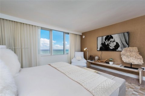 Apartment in Miami Beach, Florida 3 bedrooms, 194.35 sq.m. № 2583 - photo 25
