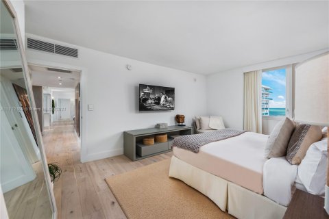 Apartment in Miami Beach, Florida 3 bedrooms, 194.35 sq.m. № 2583 - photo 4