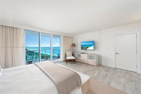 Apartment in Miami Beach, Florida 3 bedrooms, 181.35 sq.m. № 2582 - photo 3