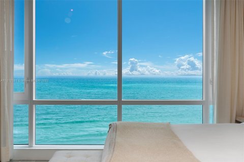 Apartment in Miami Beach, Florida 3 bedrooms, 181.35 sq.m. № 2582 - photo 19