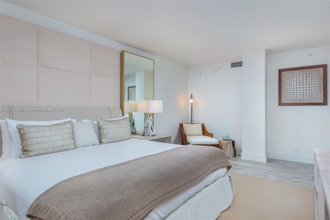 Apartment in Miami Beach, Florida 3 bedrooms, 156.73 sq.m. № 2579 - photo 17