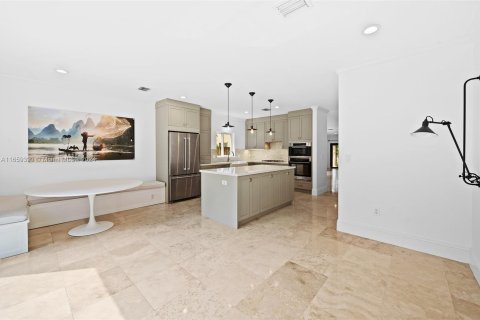 Adosado en venta en Miami, Florida, 3 dormitorios, 195.09 m2 № 1399132 - foto 13