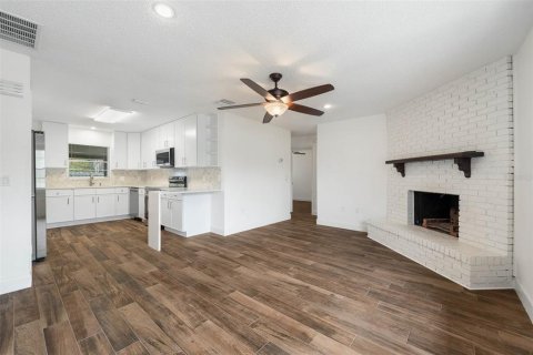 Casa en venta en Orlando, Florida, 3 dormitorios, 157.93 m2 № 1398795 - foto 9