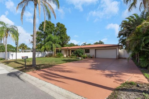 Villa ou maison à vendre à Tampa, Floride: 3 chambres, 215.72 m2 № 1398797 - photo 1