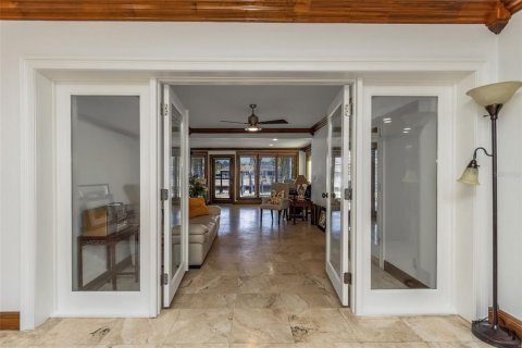 Villa ou maison à vendre à Tampa, Floride: 3 chambres, 215.72 m2 № 1398797 - photo 28