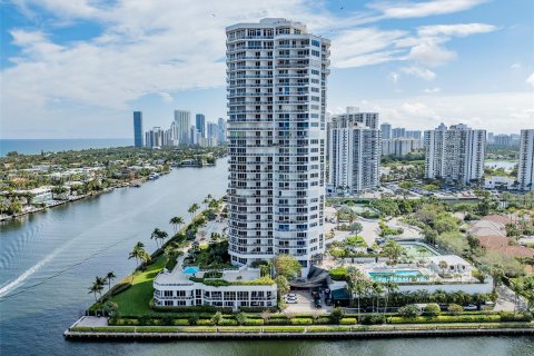 Condominio en venta en Aventura, Florida, 2 dormitorios, 208.1 m2 № 1397789 - foto 29