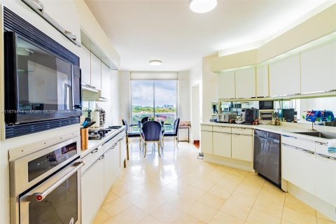 Copropriété à vendre à Aventura, Floride: 2 chambres, 208.1 m2 № 1397789 - photo 5