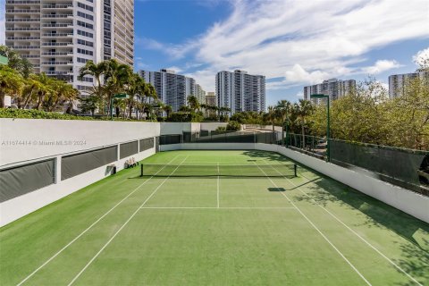 Condominio en venta en Aventura, Florida, 2 dormitorios, 208.1 m2 № 1397789 - foto 27