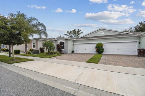 Adosado en venta en Saint Cloud, Florida, 3 dormitorios, 136.85 m2 № 1364003 - foto 3