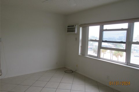 Condominio en venta en Fort Lauderdale, Florida, 1 dormitorio, 61.32 m2 № 1104564 - foto 15