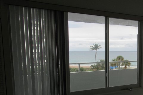 Condominio en venta en Fort Lauderdale, Florida, 1 dormitorio, 61.32 m2 № 1104564 - foto 19