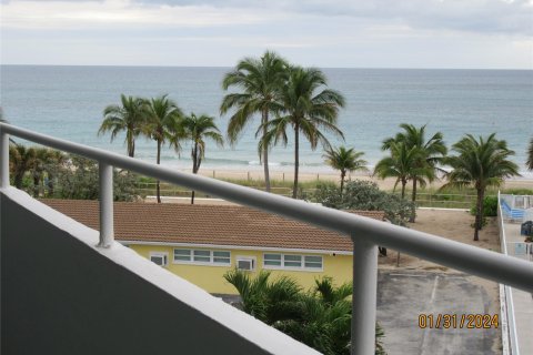 Condominio en venta en Fort Lauderdale, Florida, 1 dormitorio, 61.32 m2 № 1104564 - foto 20