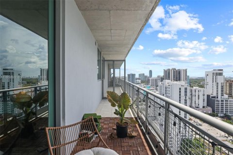 Condominio en venta en Miami, Florida, 59.27 m2 № 1364947 - foto 11