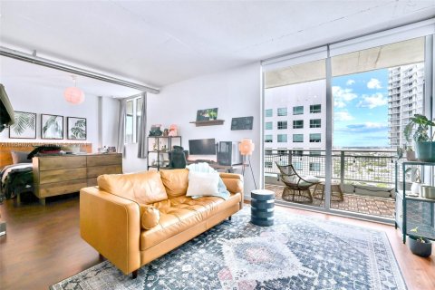 Copropriété à vendre à Miami, Floride: 59.27 m2 № 1364947 - photo 1