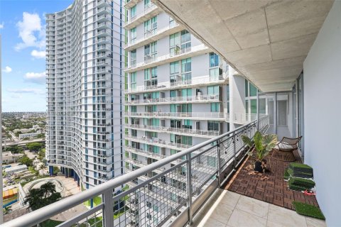 Condominio en venta en Miami, Florida, 59.27 m2 № 1364947 - foto 12