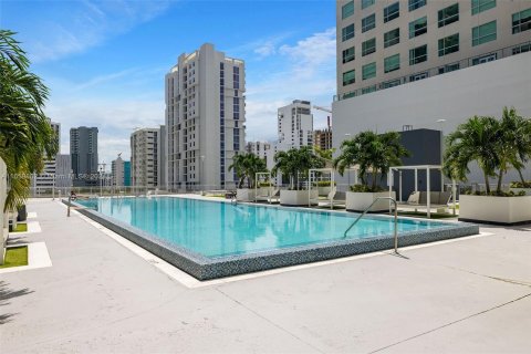 Condominio en venta en Miami, Florida, 59.27 m2 № 1364947 - foto 28