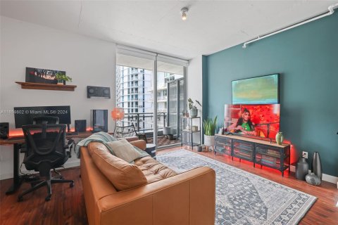 Condominio en venta en Miami, Florida, 59.27 m2 № 1364947 - foto 3