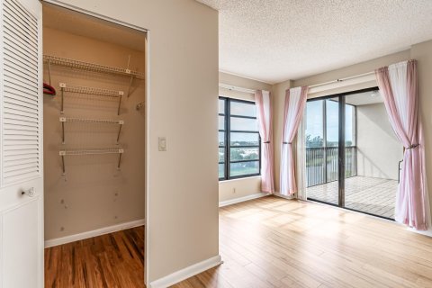 Copropriété à vendre à Pompano Beach, Floride: 2 chambres, 129.97 m2 № 976994 - photo 13